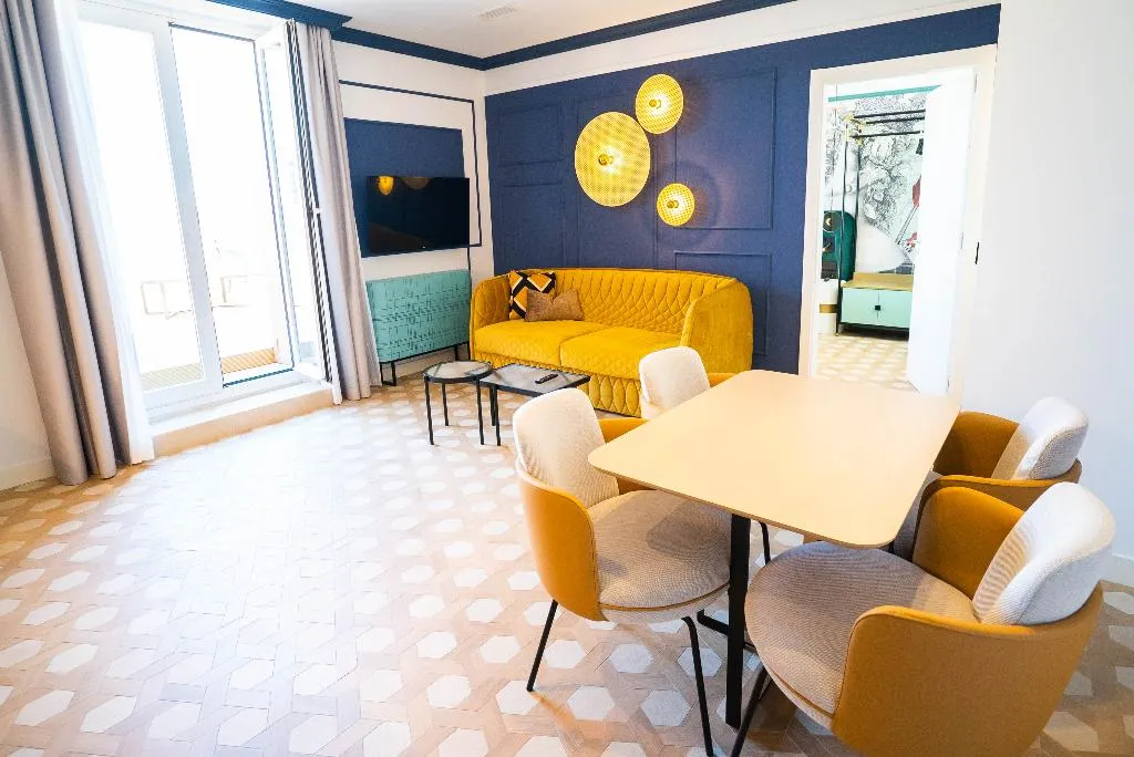 SUITE STANDARD Room, SmartRental Collection Gran Vía Capital, Madrid
