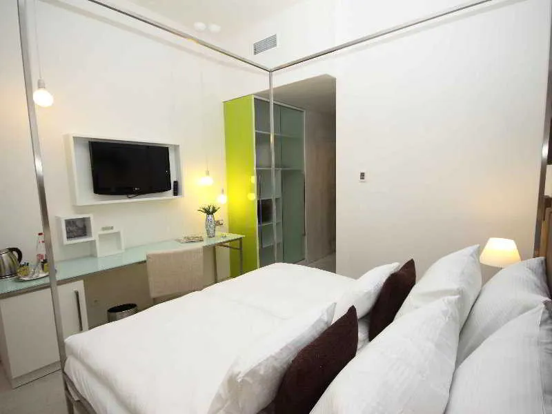 Double or Twin SUPERIOR Room, Pure White, Prague