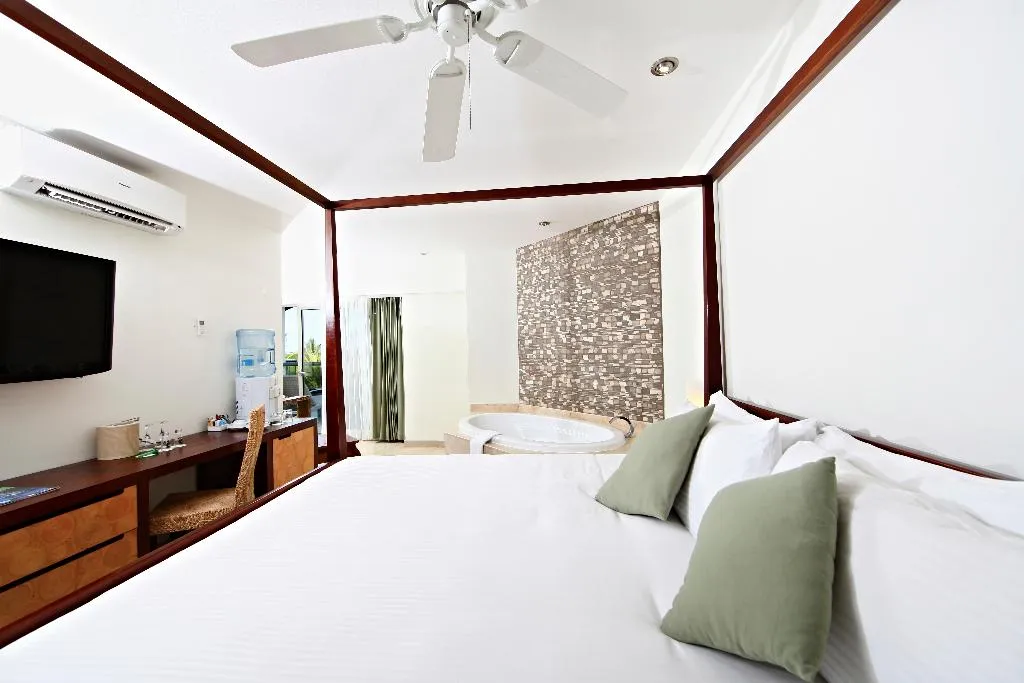 Room STANDARD Room, Sandos Caracol Nature Resort & Water Park All Incl, Playa Del Carmen