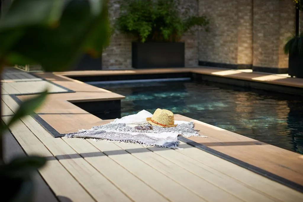 Sports and Entertainment, Van der Valk Hotel Amsterdam - Amstel, Amsterdam