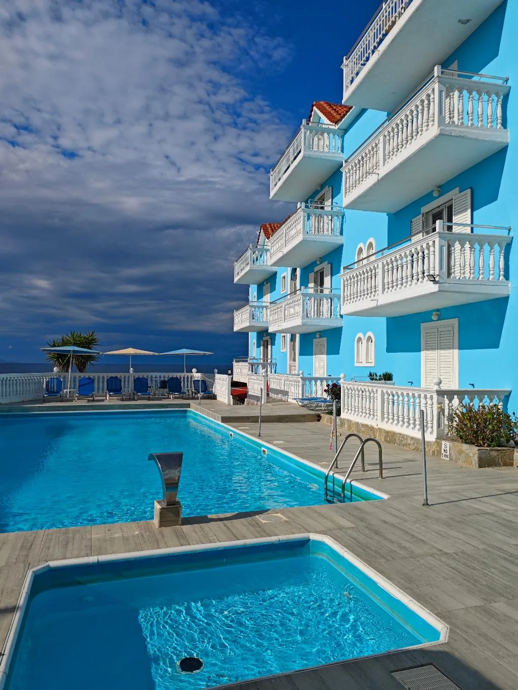 Pool, Clear Horizon, Zante