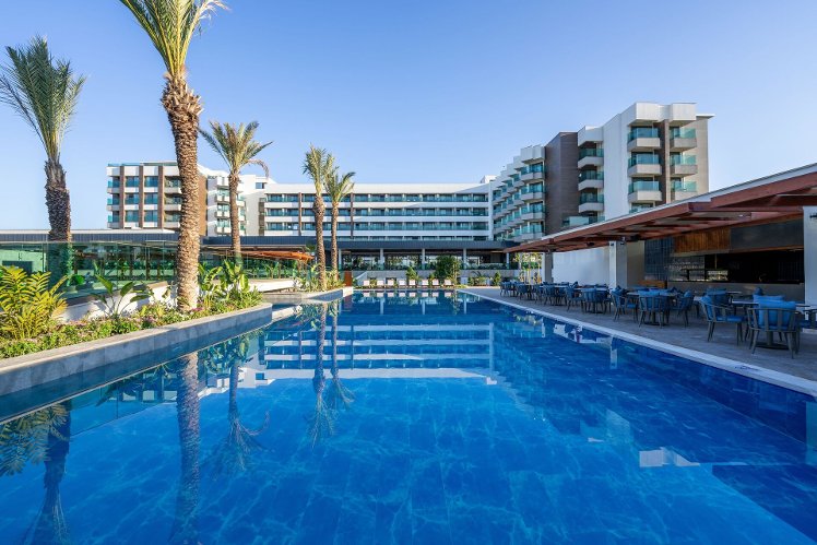 Sural Saray, Antalya