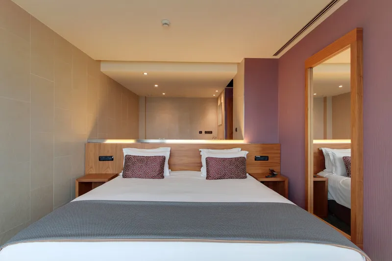 JUNIOR SUITE STANDARD Room, Badalona Tower, Barcelona
