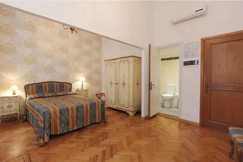 Room, Hotel Il Granduca, Florence