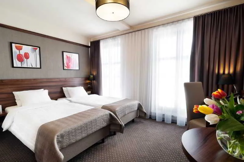 DOUBLE STANDARD Room, Golden Tulip Krakow City Center, Krakow