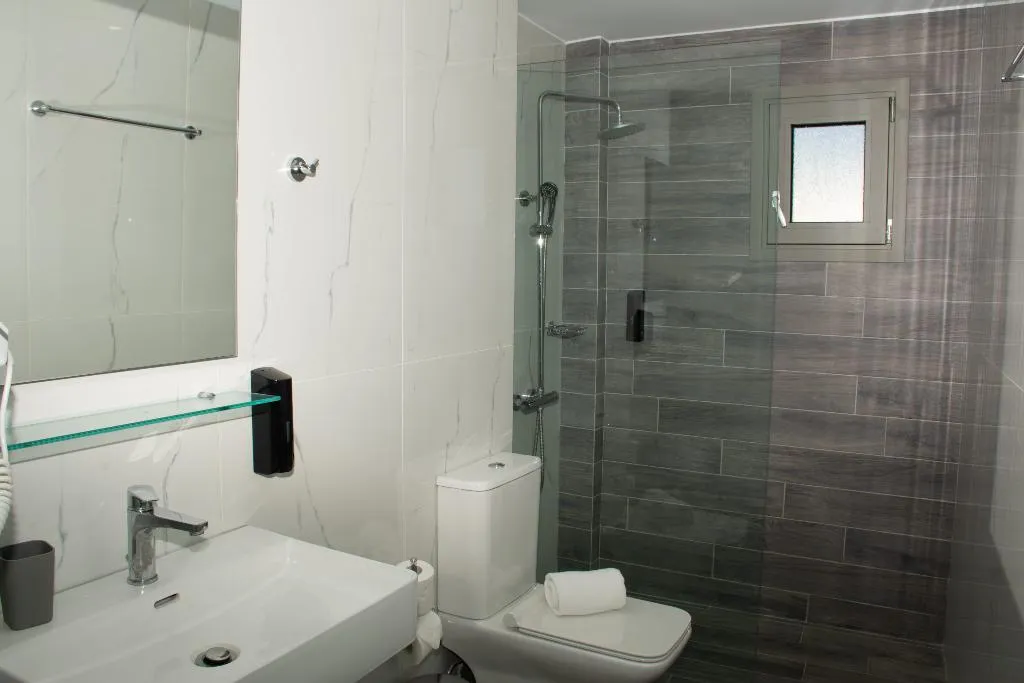 TRIPLE DELUXE SEA VIEW Room, Saint George Gournes Bay, Crete