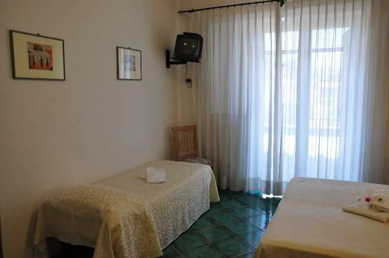 TRIPLE STANDARD Room, Villa La Marticana, Naples