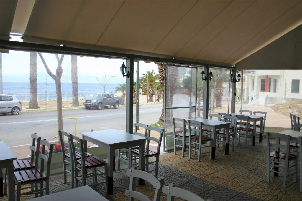 Restaurant, Petit Palais, Kalamata