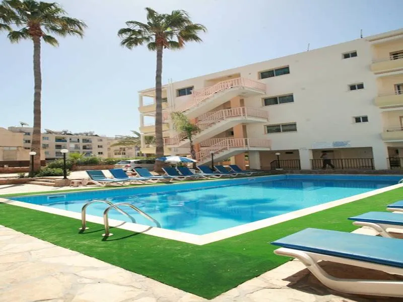 Pool, New York Plaza Hotel Apartments, Cyprus