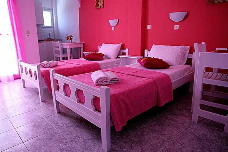 Room, Mark-Joanna, Santorini