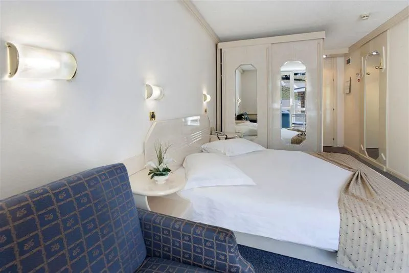 DOUBLE STANDARD Room, Hotel Gran Vista Plava Laguna, Istria
