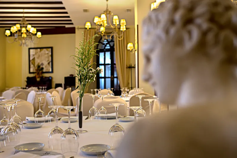 Restaurant, Alcazar de la Reina, Seville