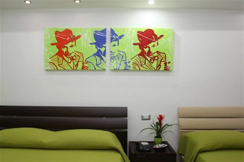 DOUBLE STANDARD Room, Studio 83, Naples