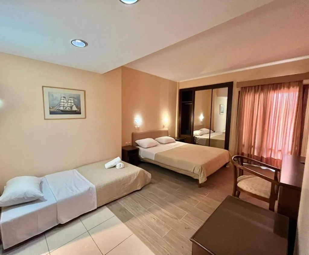 TRIPLE STANDARD Room, Saint George, Thessaloniki