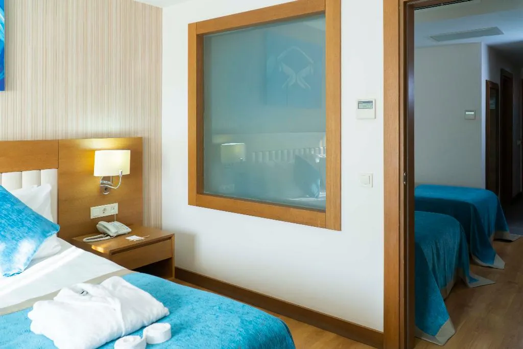 FAMILY ROOM SIDE SEA VIEW Room, Adalya Ocean Deluxe, Antalya