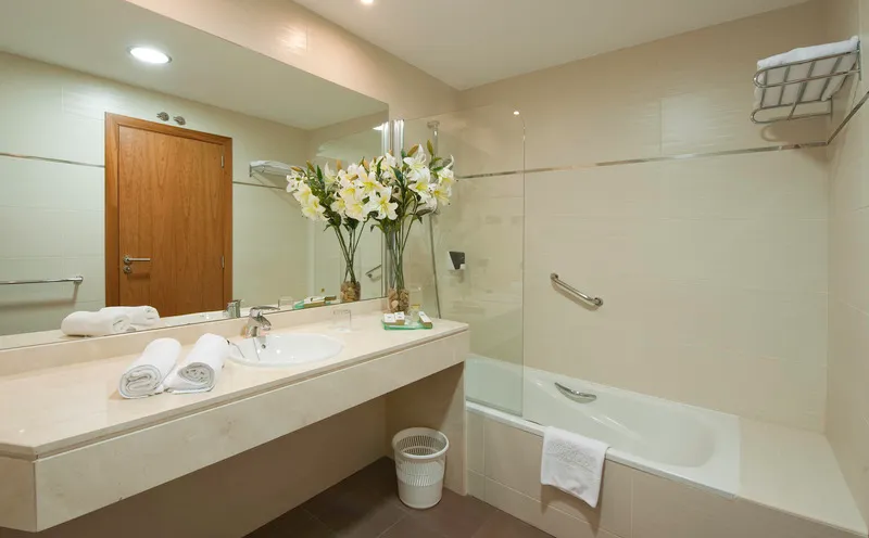 DOUBLE STANDARD Room, Porcel Avant, Madrid