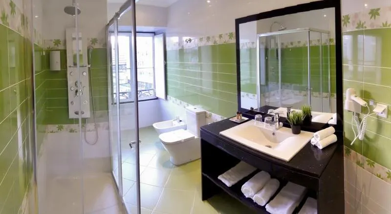 Room, Vila Nova Guesthouse, Lisbon