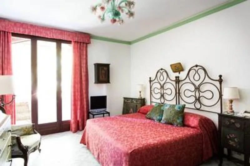DOUBLE SUPERIOR Room, Residenza d'Epoca Albergo Quattro Fontane, Venice