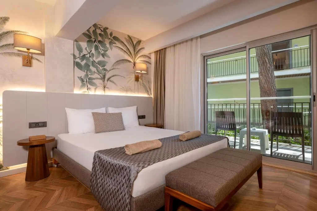 DOUBLE SINGLE USE PROMO Room, Crystal Flora Pearl Collection, Antalya