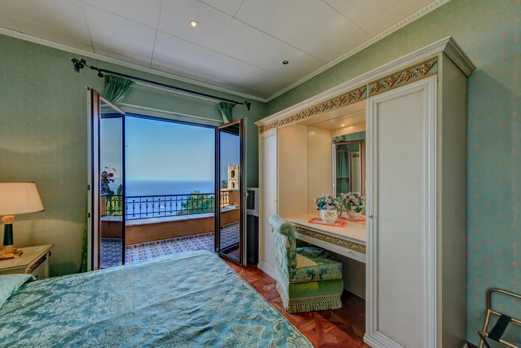 TRIPLE CLASSIC Room, Villa Riis, Taormina