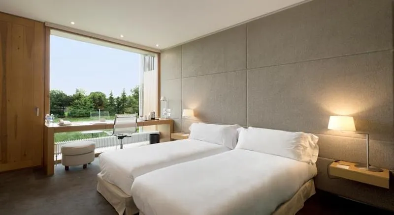 DOUBLE STANDARD Room, La Mola & Conference Center, Barcelona