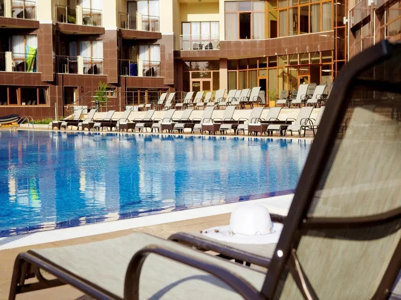 Pool, Golden Line, Varna