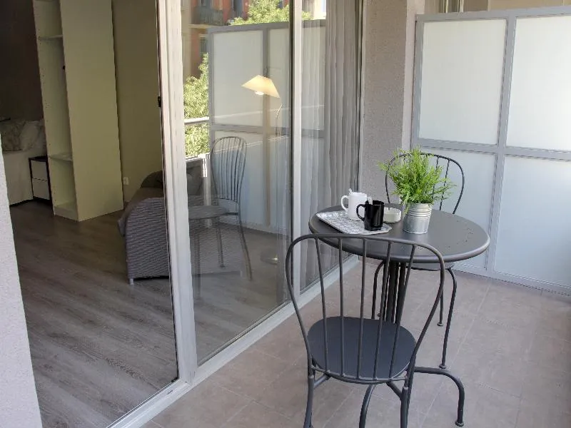 DOUBLE SUPERIOR Room, Aparthotel Atenea Calabria, Barcelona