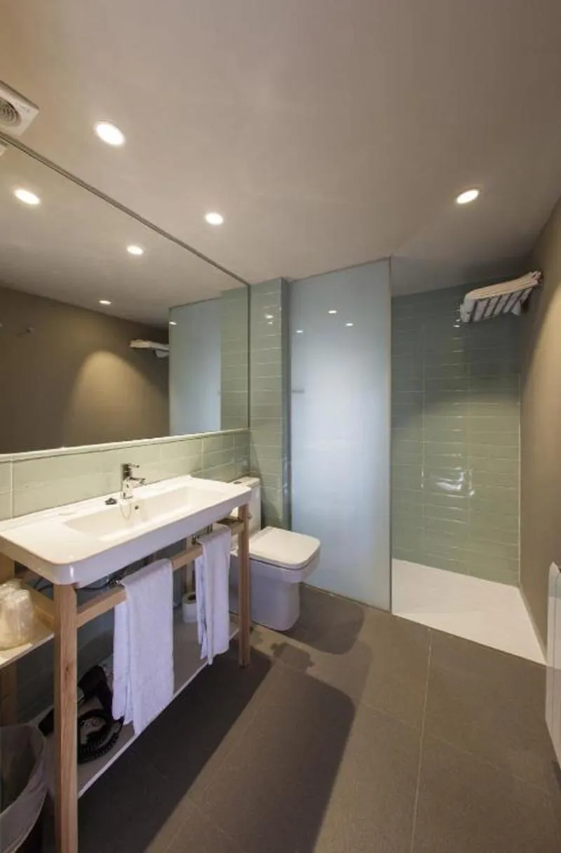 Double or Twin SUPERIOR Room, Vall de Nuria, Costa Brava