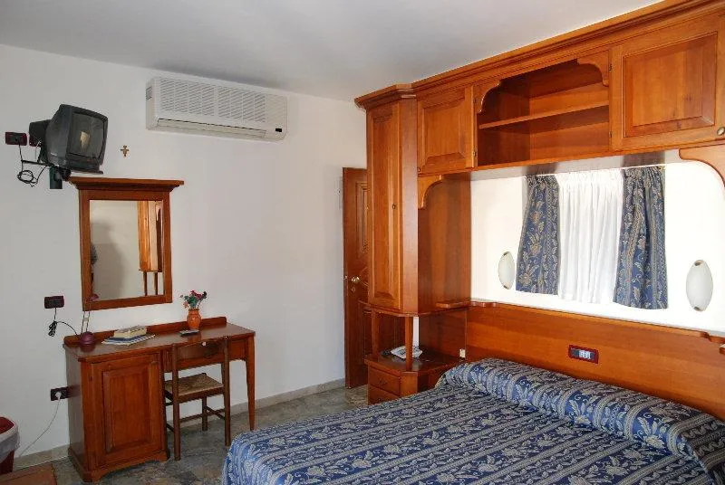 Room, La Giara Hotel, Palermo