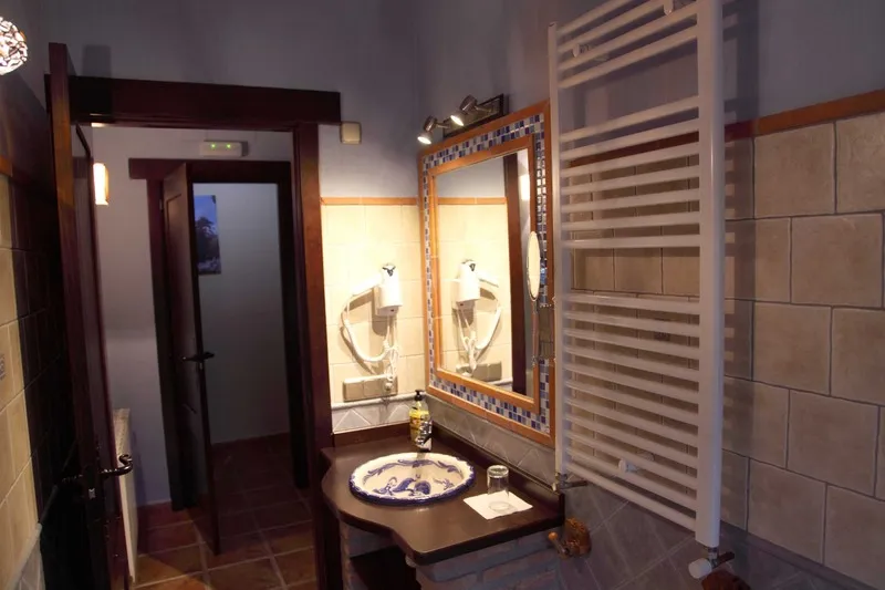 FAMILY ROOM CAPACITY 4 Room, Hotel Rural Valle Del Turrilla, Andalucia