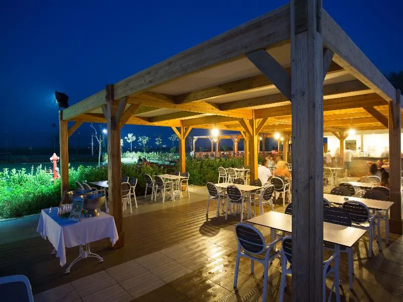 Terrace, Water Side Resort & Spa, Antalya