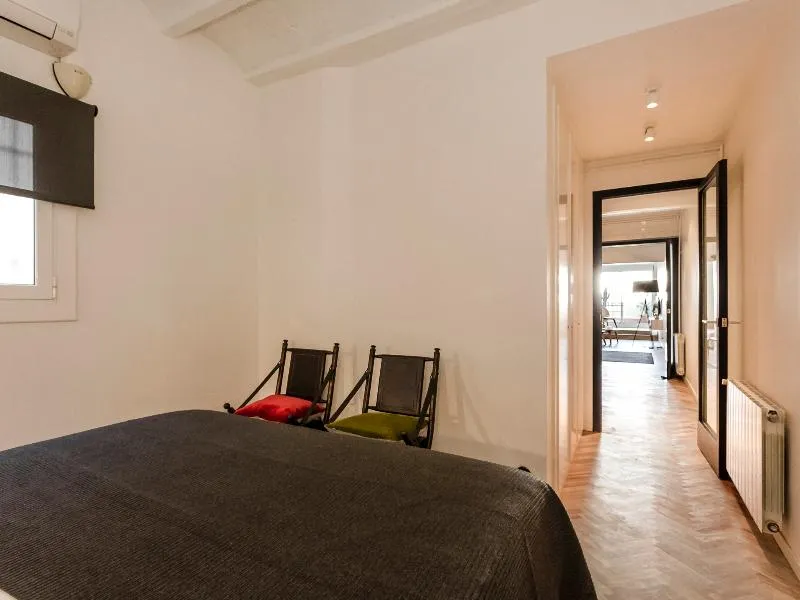 APARTMENT ONE BEDROOM WITH TERRACE Room, Urban District, Barcelona