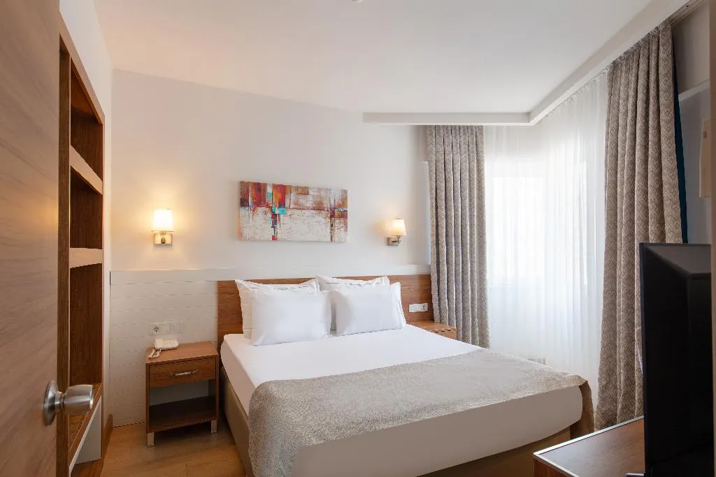 FAMILY ROOM STANDARD Room, Grand Park Lara, Antalya