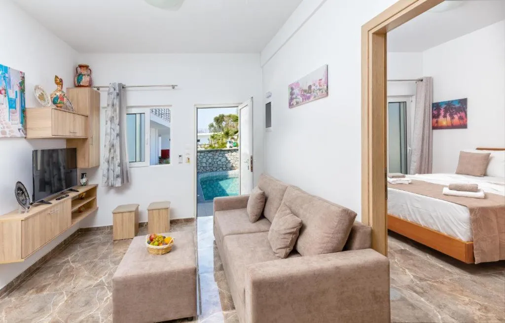 SUITE TWO BEDROOMS WITH PRIVATE POOL Room, Paradise Garden, Rhodes