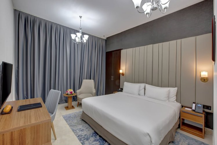 Royal Regency Suites Dubai Marina, Dubai