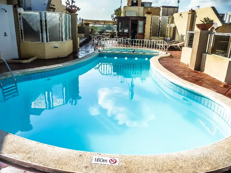 Pool, Hotel Kennedy Nova, Malta
