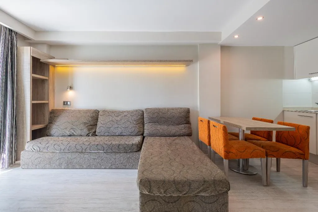 APARTMENT CAPACITY 3 Room, Leonardo Royal Hotel Mallorca, Majorca