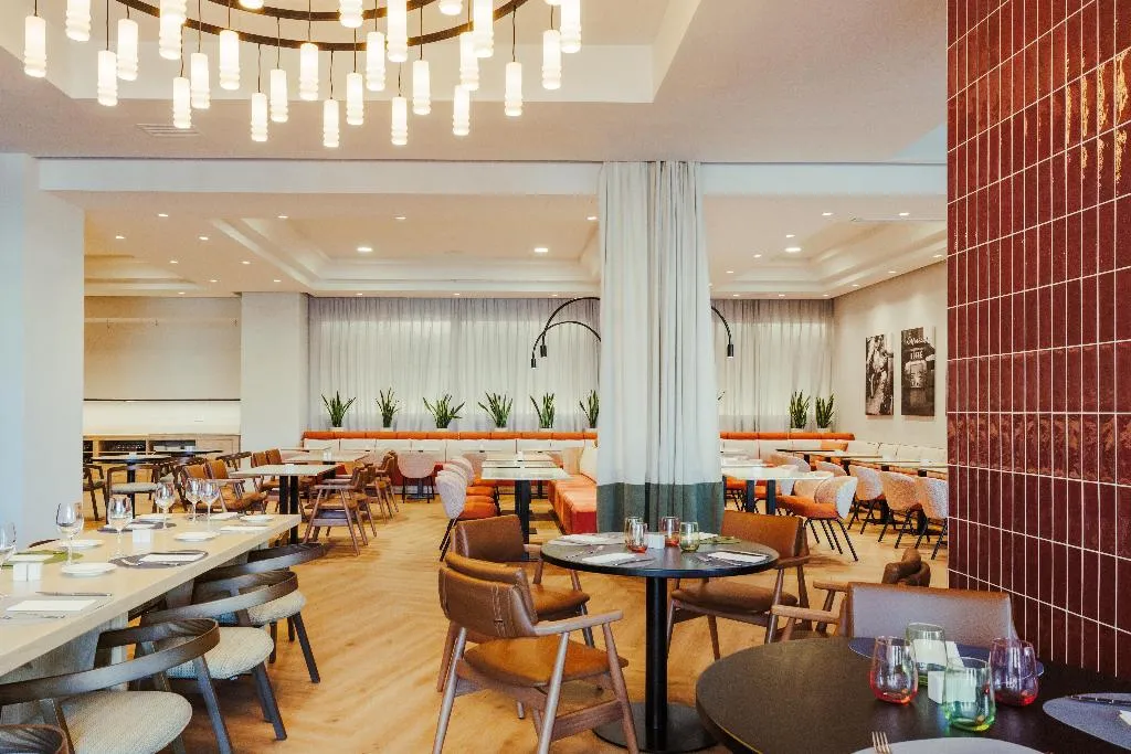 Restaurant, Rafaelhoteles Atocha, Madrid