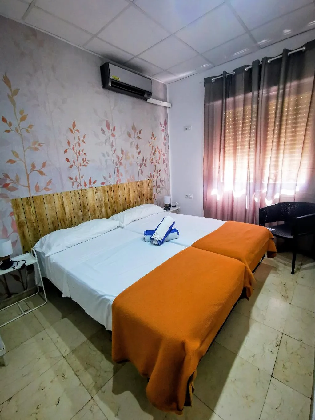 Double or Twin STANDARD Room, Feel Hostel City Center Malaga, Costa Del Sol