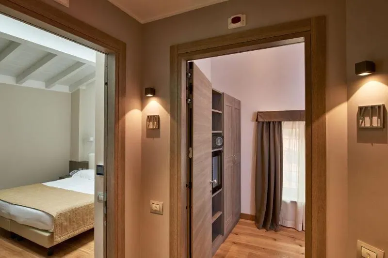 General view, Albergo Centrale, Milan