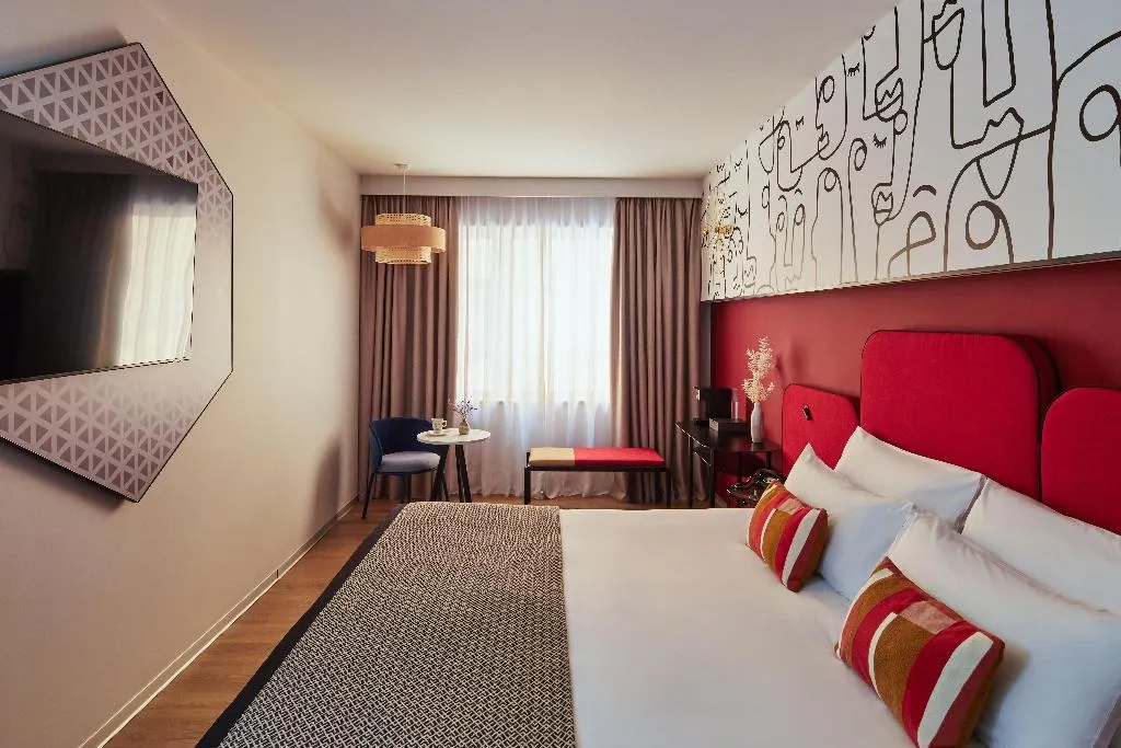 DOUBLE Accesible Premium  Room, Hotel Indigo Barcelona Plaza Espana, Barcelona