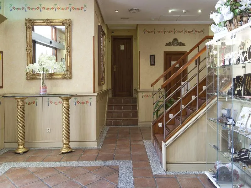 Lobby, Casona de la Reyna Hospederia, Madrid