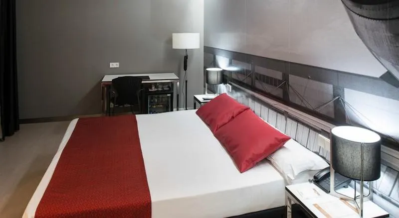 DOUBLE SUPERIOR Room, Catalonia Avinyo, Barcelona