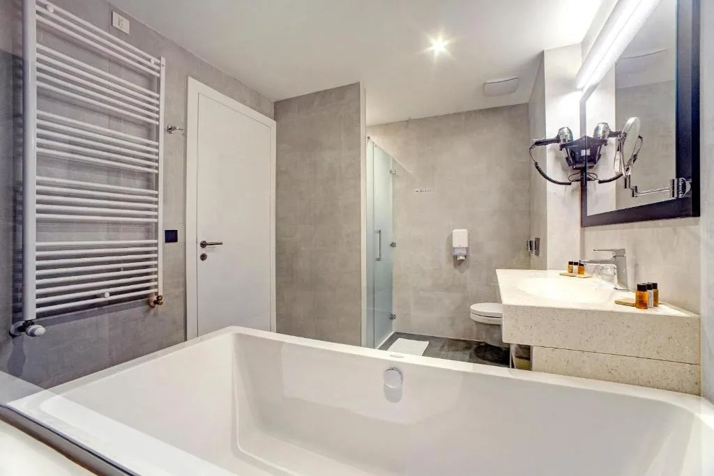 Double or Twin DELUXE Room, Hotel Scala, Split