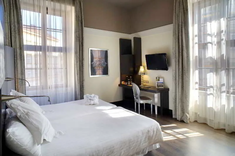 DOUBLE DELUXE Room, Grand Palace Brno, Prague
