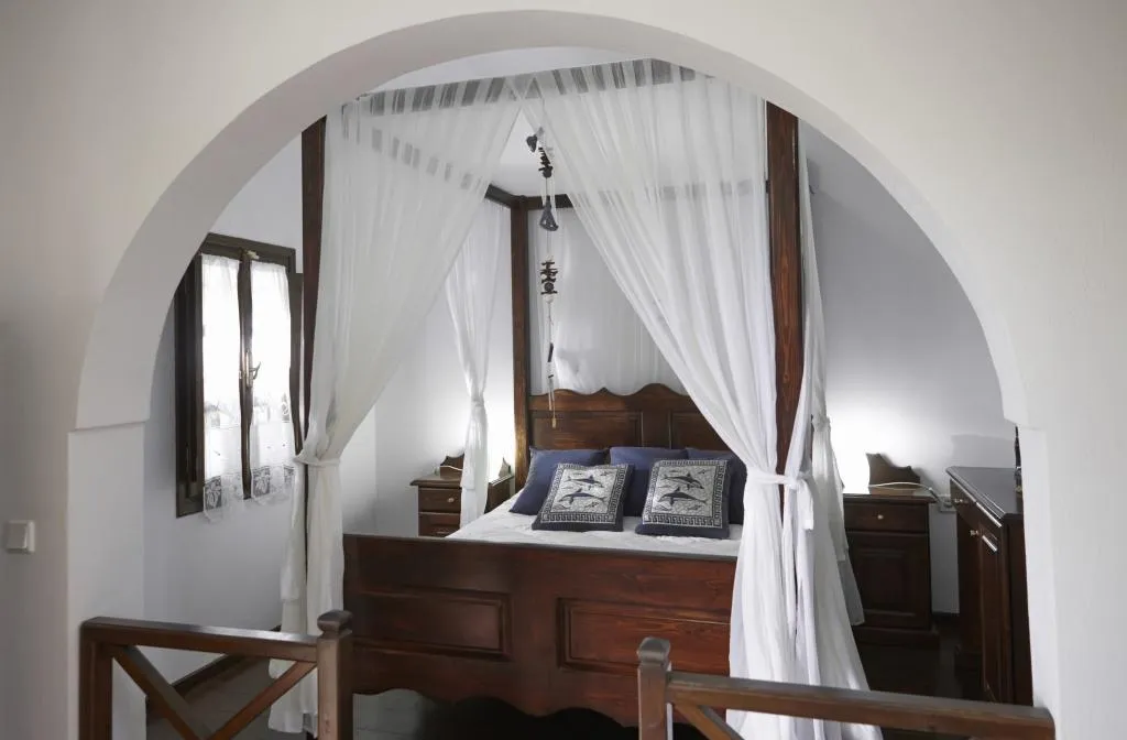 STUDIO STANDARD Room, Anna Apartments, Santorini