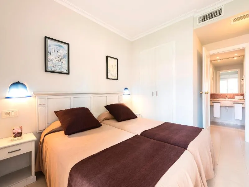 Room, Green Garden, Majorca
