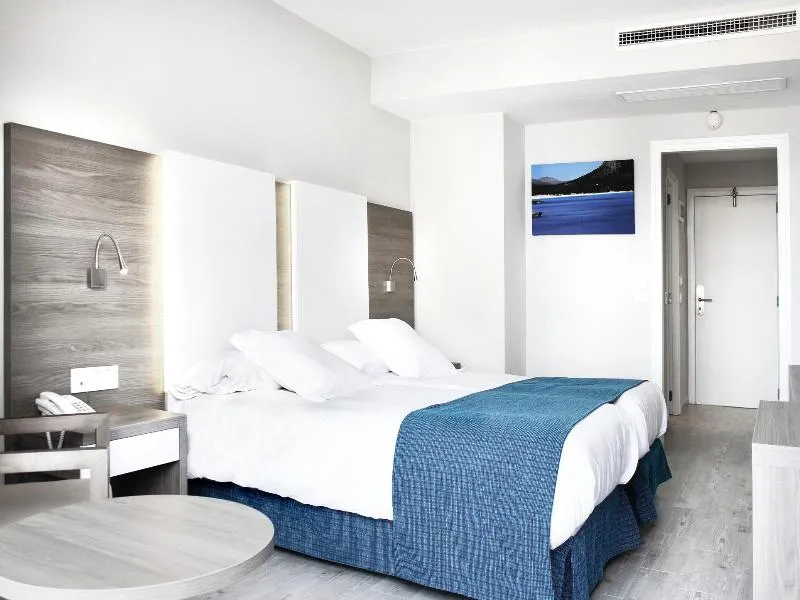 Double or Twin SUPERIOR Room, Bella Playa, Majorca