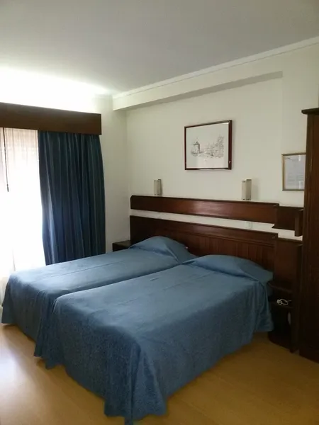 Room, Moinho de Vento, Porto