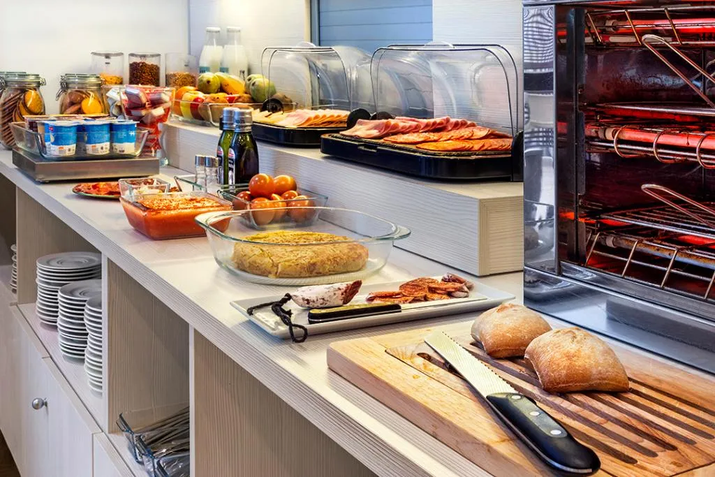 Bar, B&B HOTEL Madrid Fuenlabrada, Madrid